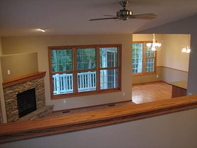 4th image of 2825 Southlawn Dr N