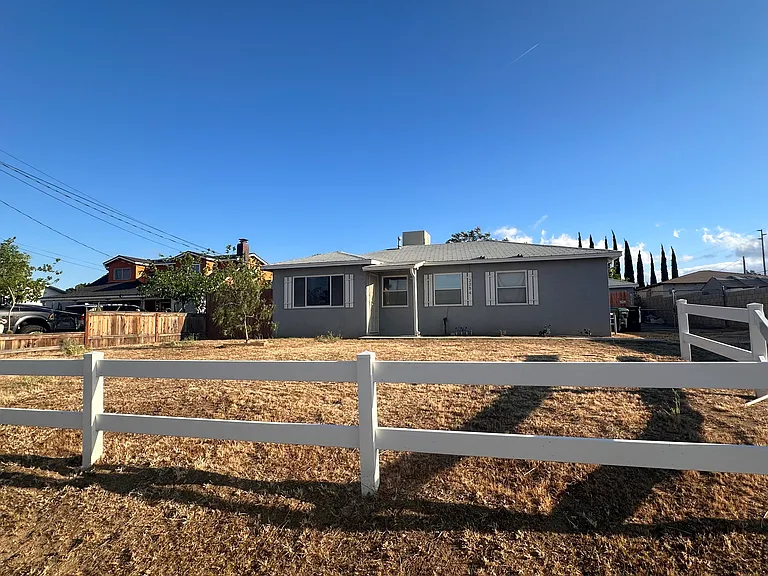 3354 W Avenue L4 — Photo 24