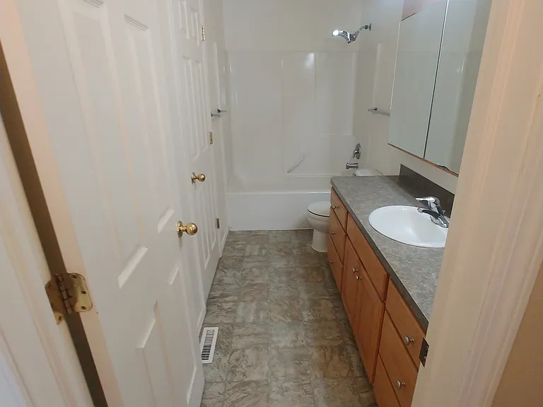 Upper Bathroom