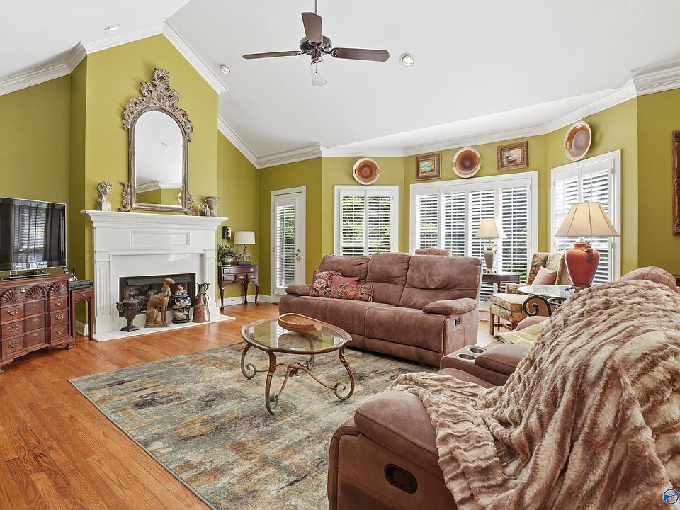 1st image of 1544 Black Hall Ln SE