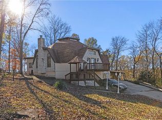 1907 NW 53rd St, Kansas City, MO 64151