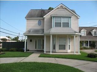 171 Moss Ln, River Ridge, LA 70123