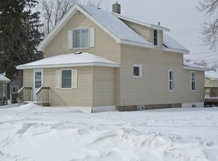 417 4th St, Nashwauk, MN 55769