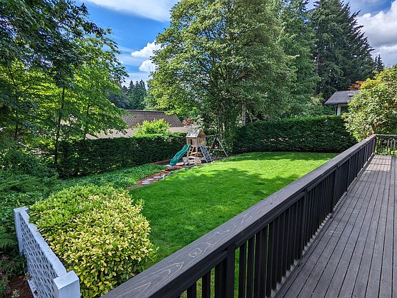 5th image of 345 131st Ave NE