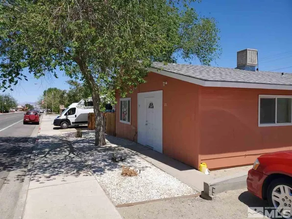 126 & 126-1/2 East Rd, Hawthorne, NV 89415