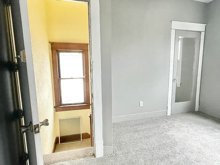1028 N Webster Ave #2 — Photo 10