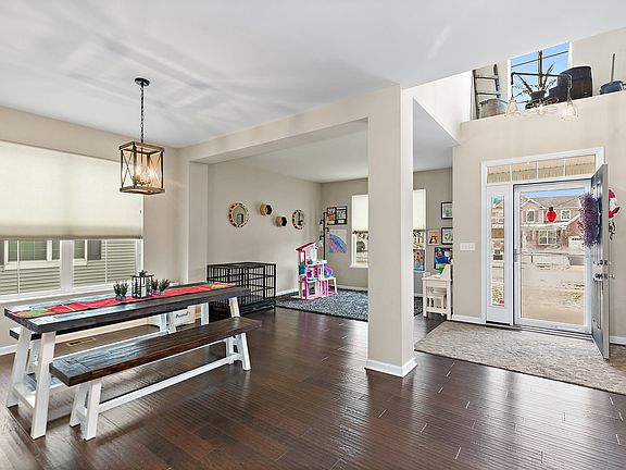 3rd image of 8913 Pearsall Dr