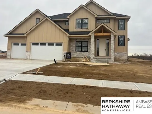 16624 Abigail St, Bennington, NE 68007