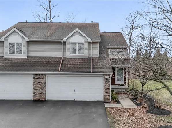 12 Northwood Dr, Depew, NY 14043