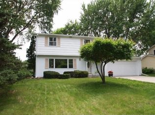 2576 Mayfair Ave, White Bear Lake, MN 55110