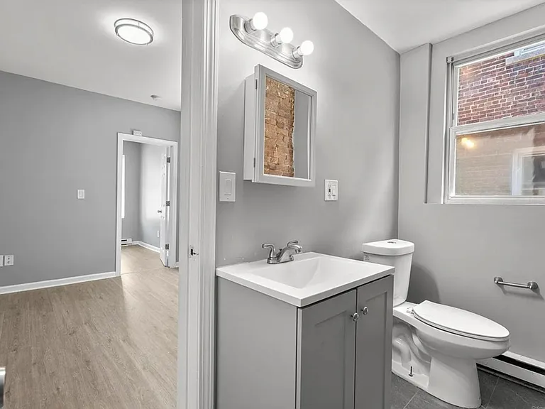 31 Whittier St — Photo 11