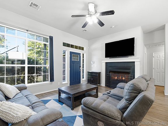 2nd image of 5703 S Quincy Pl