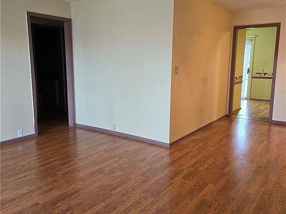 3rd image of 441 W 104th St APT C