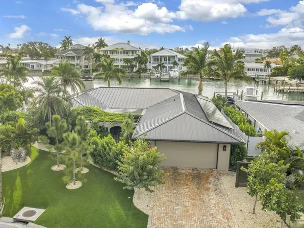 735 126th Ave, Treasure Island, FL 33706