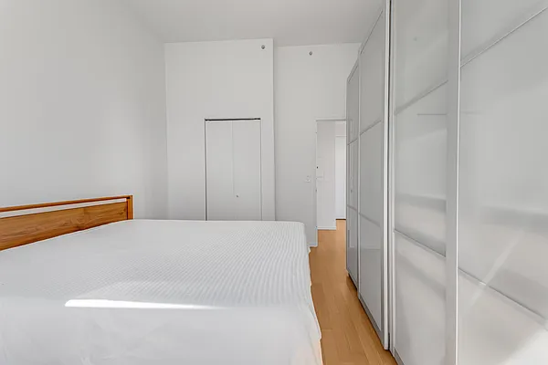 Rented by BARNES New York | media 20