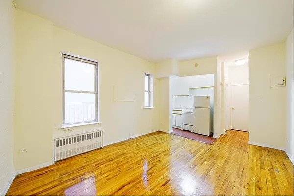 Rented by Douglas Elliman | media 6