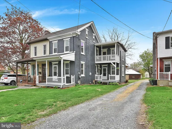 525 N Water St, Lititz, PA 17543