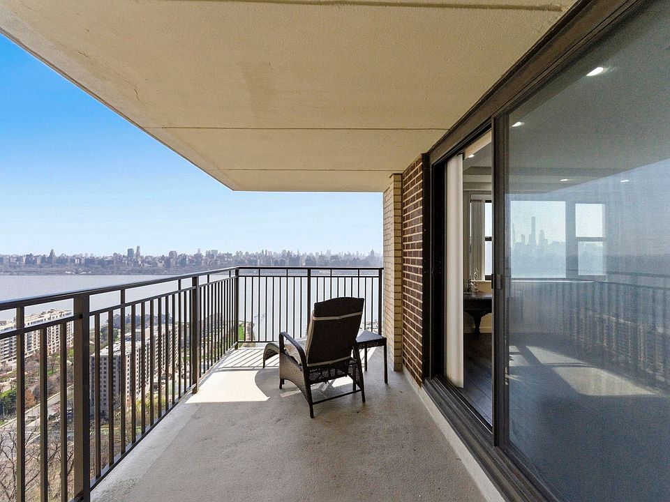 1st image of 7855 Boulevard East APT 17I