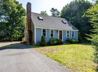 26 Woodridge Rd, East Sandwich, MA 02537