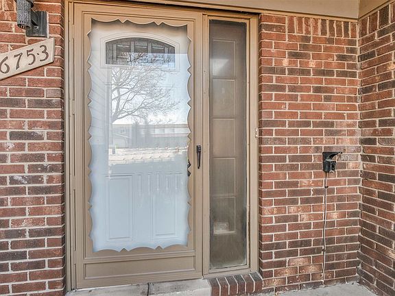 5th image of 36753 Iroquois Dr