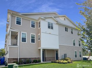 218 Park Pl, Dunellen, NJ 08812