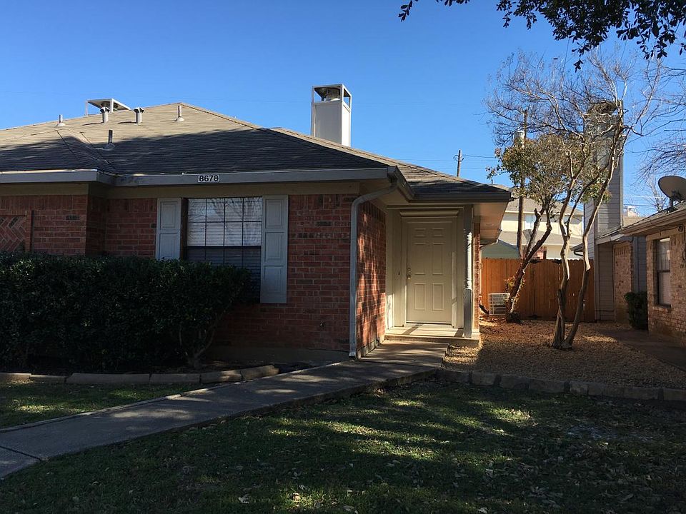 1st image of 8638/8640 Holly St