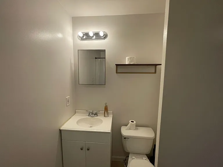 126 Railroad St #128 — Photo 22