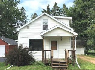 316 E 10th Ave, Antigo, WI 54409