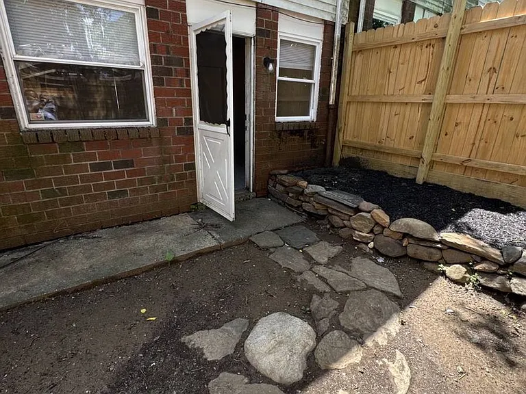 2831 Saxton Rd — Photo 11