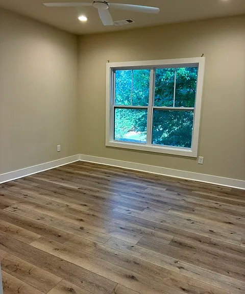 1180 Riverside Ter — Photo 13