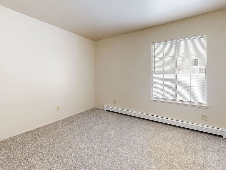 Wood Creek Apartments — Photo 91