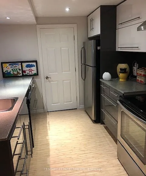 32 Attridge Dr #BASEMENT — Photo 5