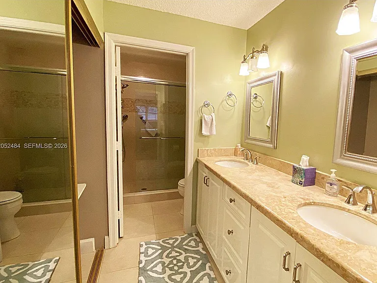 437 Prestwick Ln — Photo 27