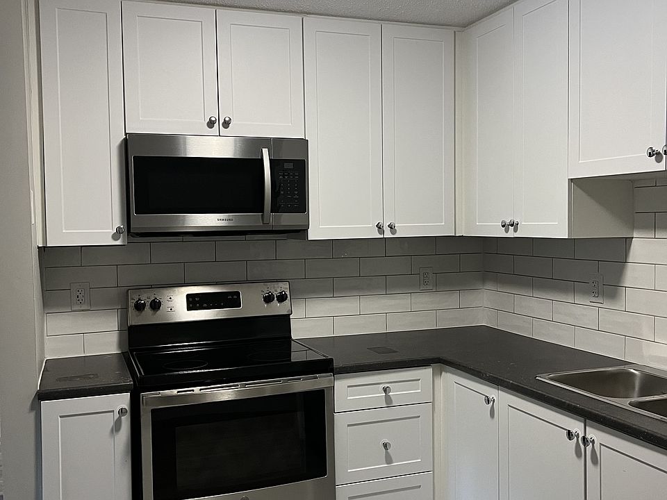 1st image of 240 Water St W #204