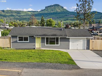 114 E 3rd St, Lowell, OR, 97452