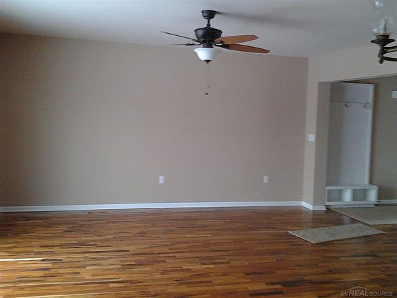 5th image of 32008 Saint Margaret St