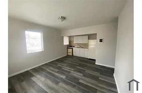 301 Sharar Ave Photo 1