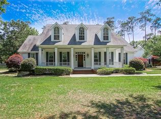 208 Tchefuncte Parc Ct, Madisonville, LA 70447