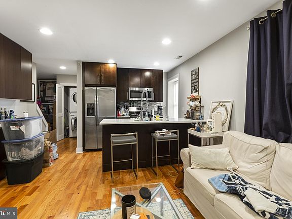 4th image of 542 Lombard St #3
