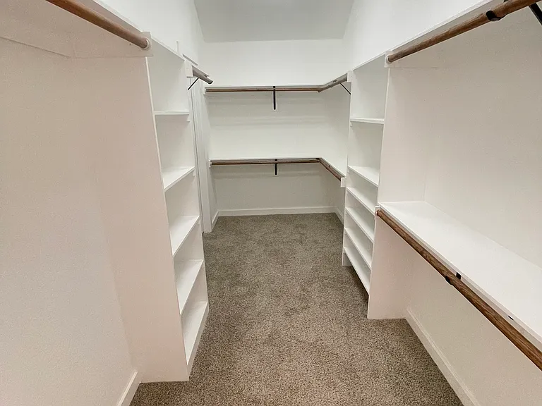 8375 Towne Bridge Dr — Photo 18