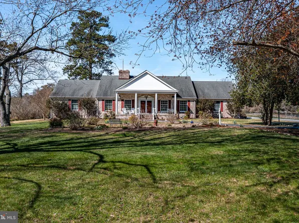 864 Fleeton Rd, Reedville, VA 22539