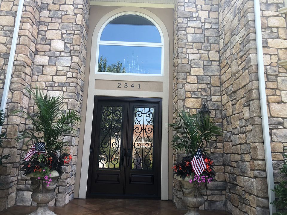 2nd image of 2341 Orchard Crest Blvd