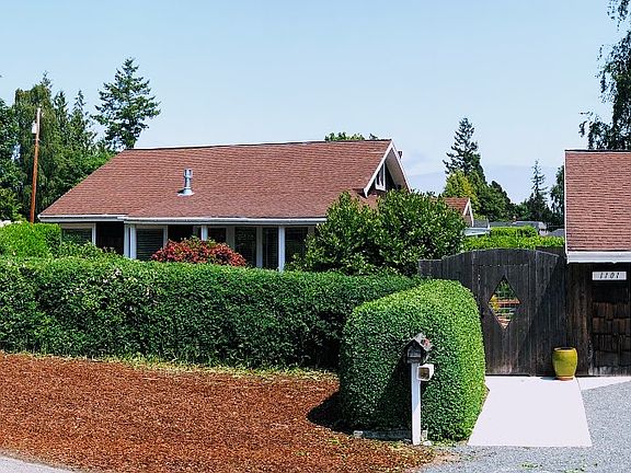 1800SF + 2 Car Garage & Shop