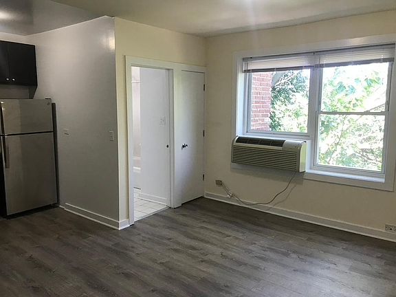 3rd image of 1848 N Humboldt Blvd