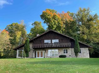 N2644 Chalet Dr, Appleton, WI 54913