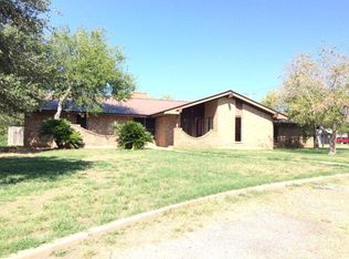 203 N Cherokee Ave, Cotulla, TX 78014