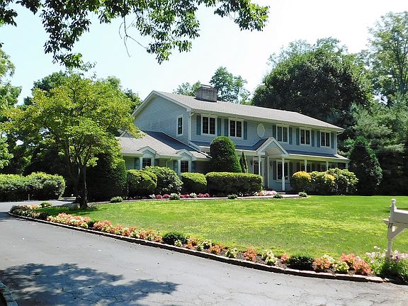 2nd image of 17 Wayside Ln