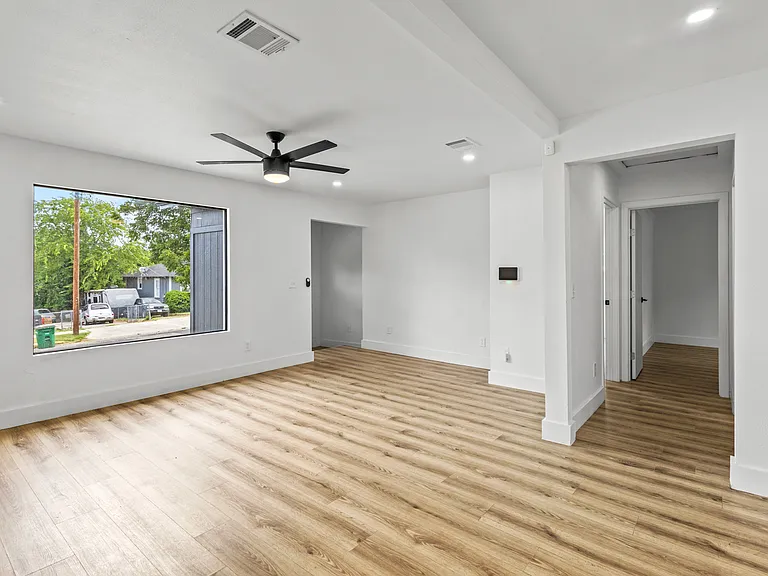 334 Cooper St — Photo 11
