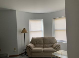 706 E Washington St APT 1, Morris, IL 60450
