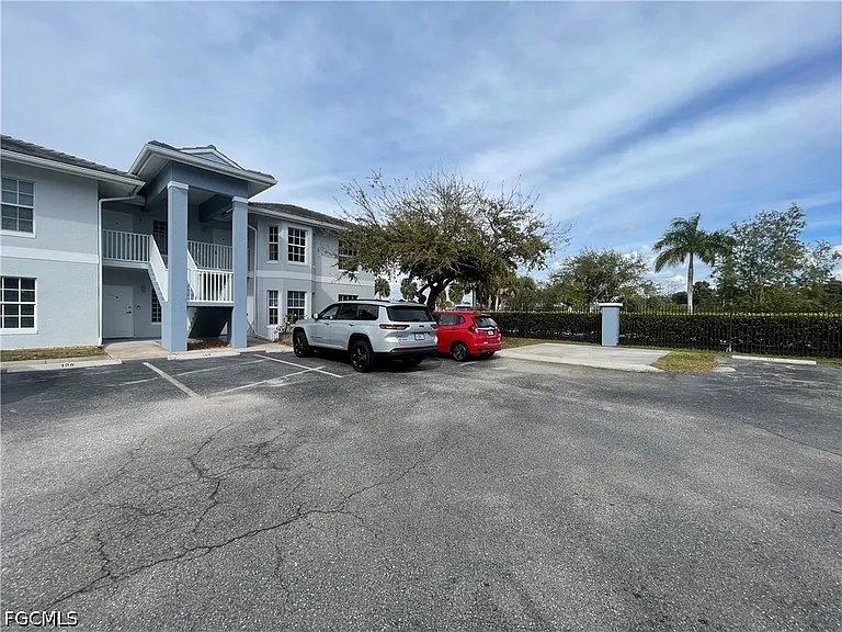 8555 Bernwood Cove Loop #112 — Photo 48